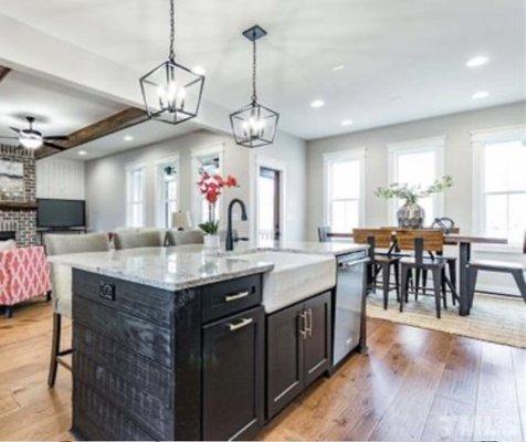 Do you love a farmhouse sink?