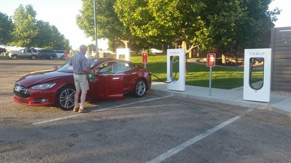 Charging at up to 250 amps!