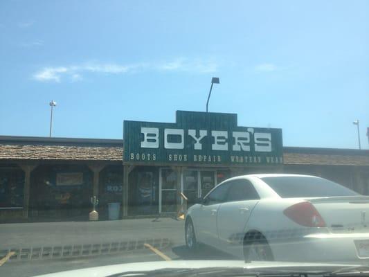 Boyer's Western Wear