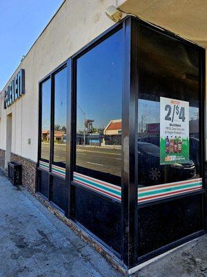 7-Eleven on PCH! Front entrance. Let's go!