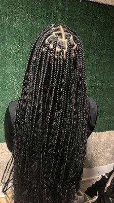 Medium-small bohemian knotless box braids