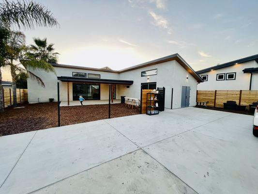 Modern 1200 sq ft L shape ADU we built in Encinitas. Excellent use of space and added future income.