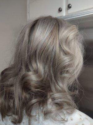 Gorgeous healthy hair by Amber