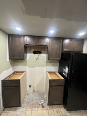 Installation of cabinets in Virginia