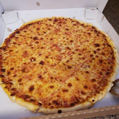 Cheese or pepperoni, not use to pepperoni under cheese.