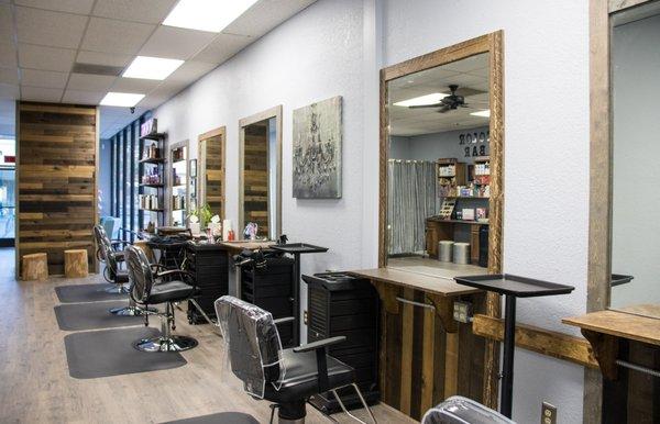 The right atmosphere makes a huge difference in your salon experience.