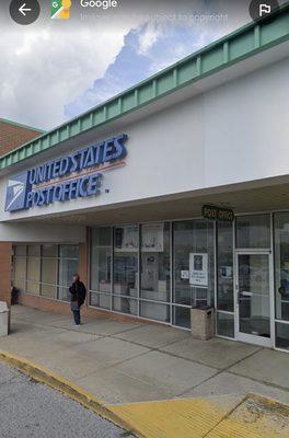 Post Office in Strip Mall in Alexandria KY.