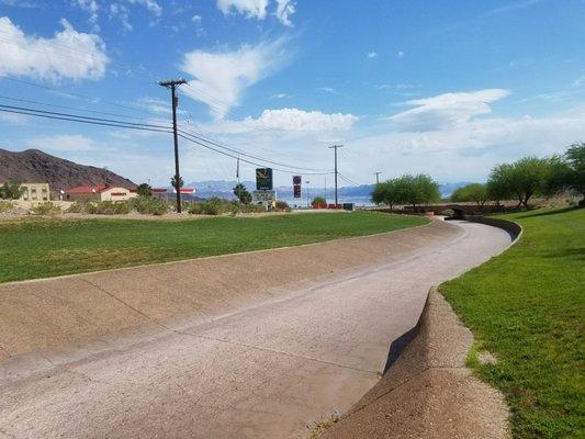 The 76 to the left is 1 of 3 convenience stores directly off the 34 mile River Mountains Loop Trail.