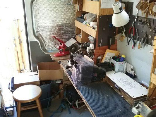 Work bench, mobile shop