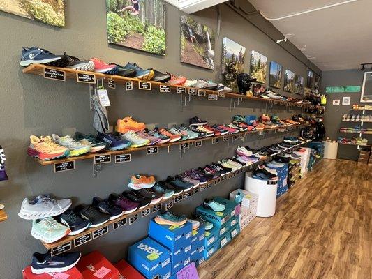 Shoe wall