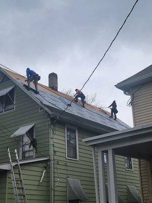 NJ PRO Roofing Workers on the Job