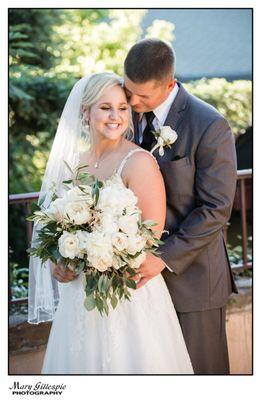 Mr. & Mrs. Cook Photos by Mary Gillespie Photography  Floral by Belles Lodi Flower Shoppe Cake by Something Sweet Bakery, Galt