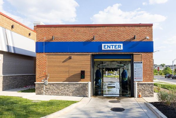 Get your car wash at Splash In located at 10000 Greenbelt Rd, Lanham, MD!