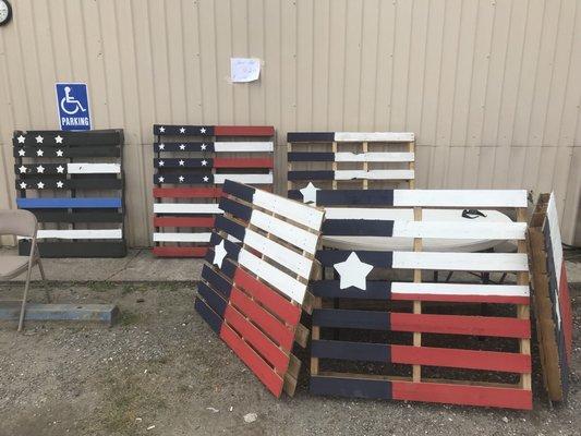 Pallets $25