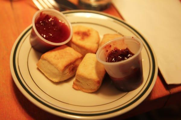 Biscuit bites with apricot and plum ginger jam