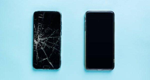 We know that you have a busy schedule, which is why we offer convenient phone repair services that fit your needs. Whether you want to drop