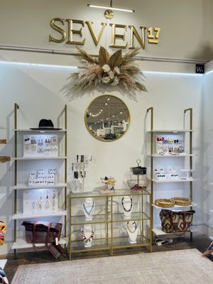 Seven 17 kiosk