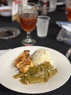 Chicken dinner (chicken, green beans, mashed potatoes and sweet tea)