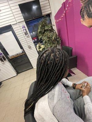 Knotless braids