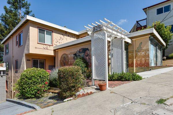 4plex near Lake Merritt