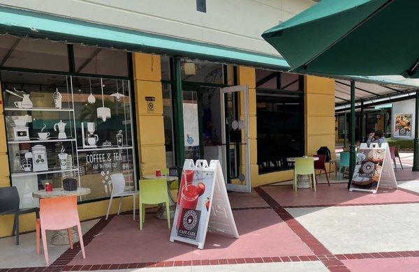 Outside tables in plaza at the Waterways