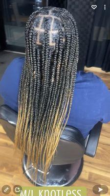 M/L knotless braids