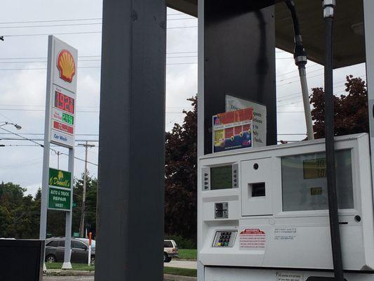 E85 on the right with the price sign on the left.