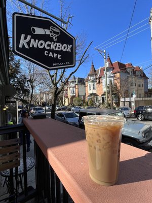 iced hazelnut latte