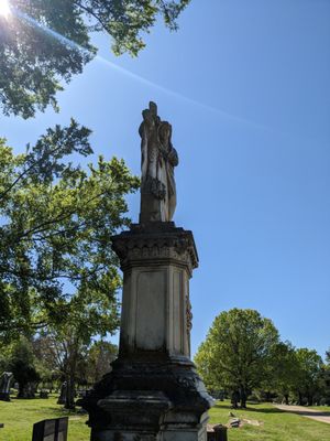 Evergreen Cemetery, Paris