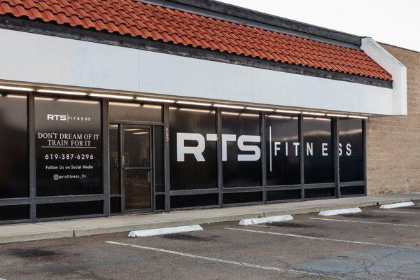 Outdoor view when you drive up to RTS Fitness.