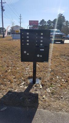 8 unit cluster mailbox