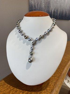 Adjustable Pearl necklace