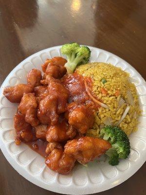 Honey chicken lunch special with fried rice