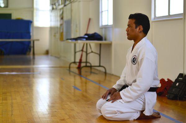 Shinsei Dojo Sensei, Kerry Ikehera, in class.