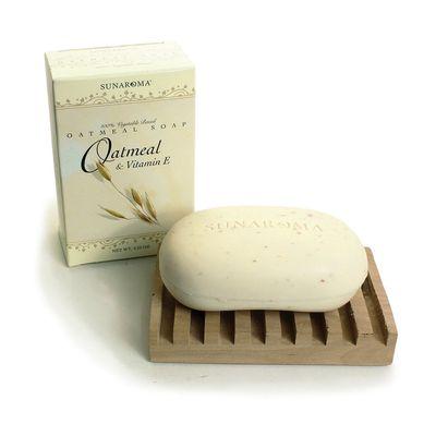 This pure vegetable soap gently cleanses while it moisturizes, rejuvenating the skin with its natural anti-aging properties