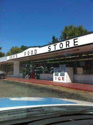 Gee's Food Store