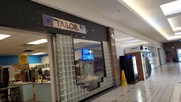 Mall Tailor & Cleaners