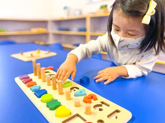 Toddler program - during montessori job time