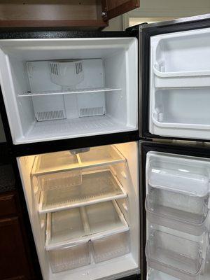 Refrigerator Deep Clean