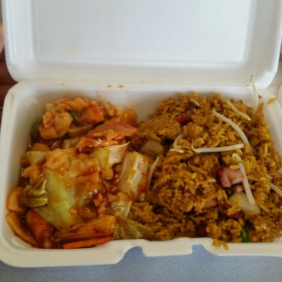 Szechuan Chicken, fried rice and egg roll.