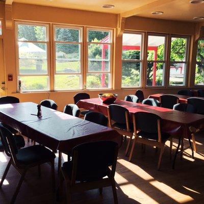 A view of the dining hall.