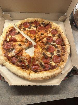 Hand Tossed Pepperoni & Beef Pizza