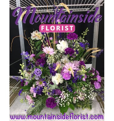 Mountainside Florist in Boonsboro MD delivers beautiful fresh flowers fast!