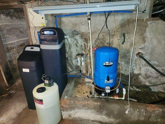 Water Softener, Iron Filter and Sulfur Filter. This helps remove hard water, iron stains and rotten egg smell from the water!