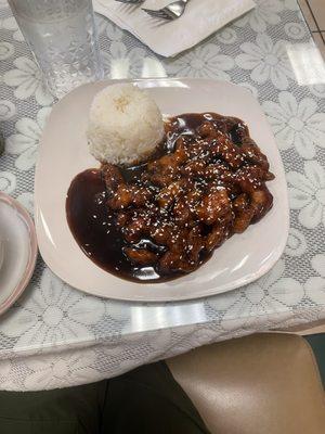 Sesame chicken and steamed rice