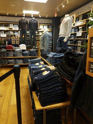 Levi’s Outlet Store