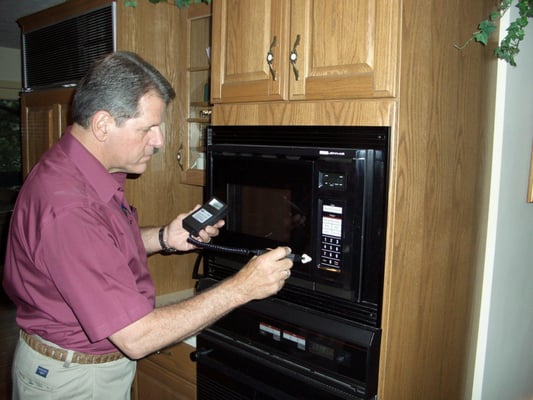 CHECKING FOR LEAKS ON THE MICROWAVE 