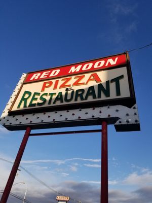 Red Moon Pizza & Restaurant of Lakewood