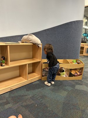 Mary D. Pretlow Anchor Branch Library