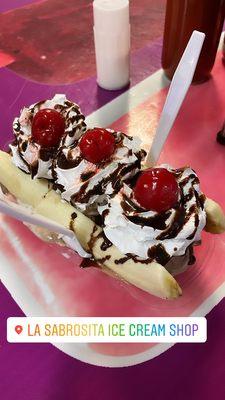 Banana Split  Absolutely delicious!!  So many options!! Would securely go back